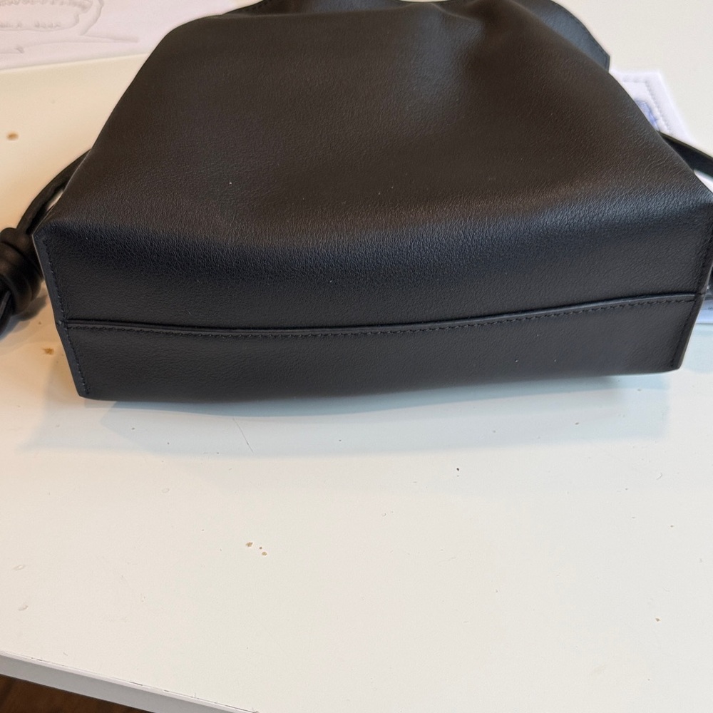 LOEWE Flamenco Black Leather Drawstring Shoulder Bag - Picture 7 of 8